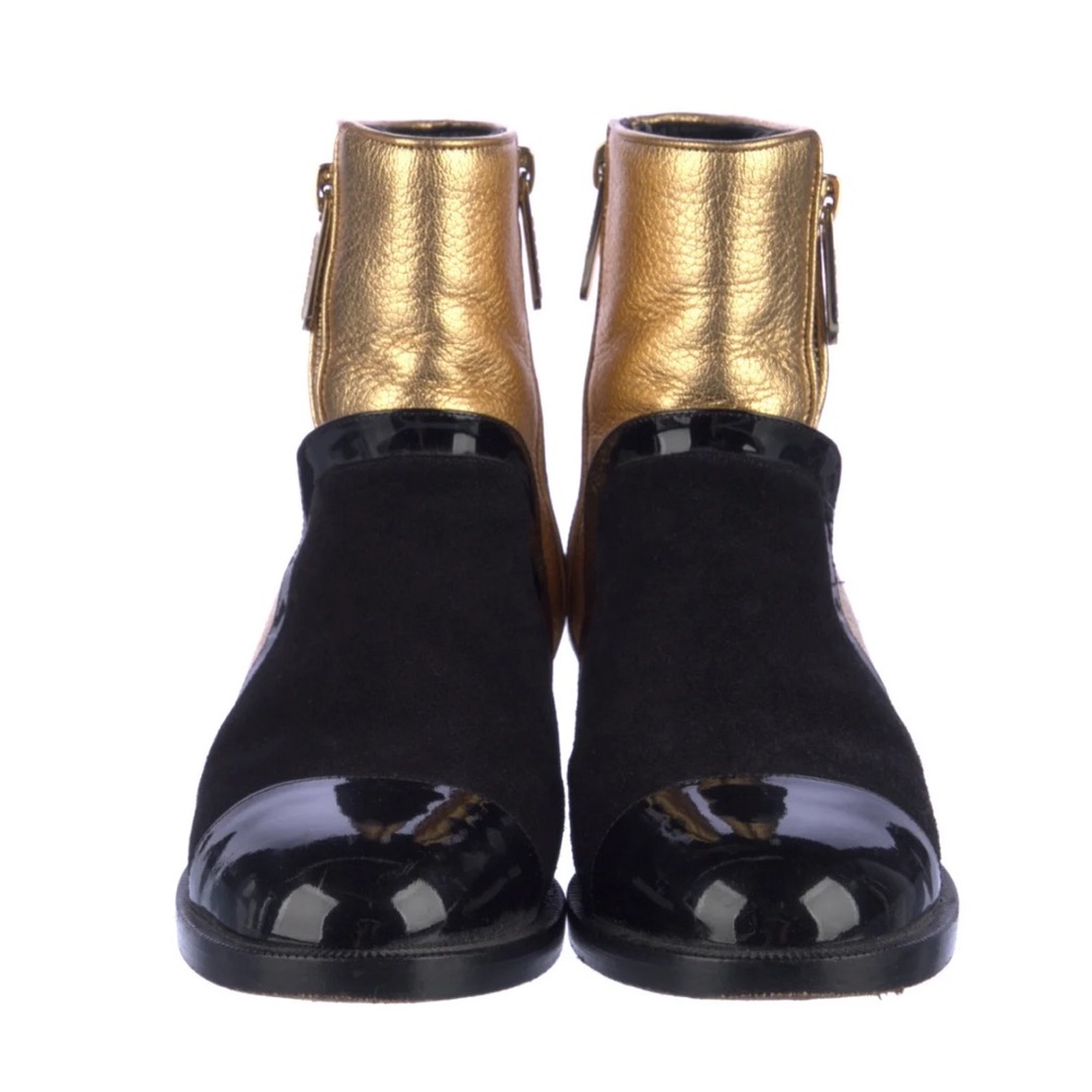 Authentic CHANEL Interlocking CC Logo Moto Boots - Picture 5 of 15